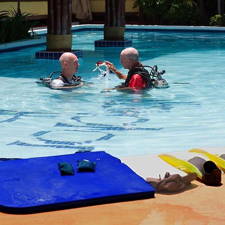 Bolongo Bay Beach Resort All Inclusive Dış mekan fotoğraf
